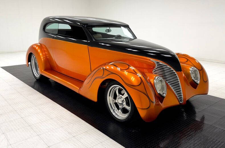 1939 Ford Deluxe