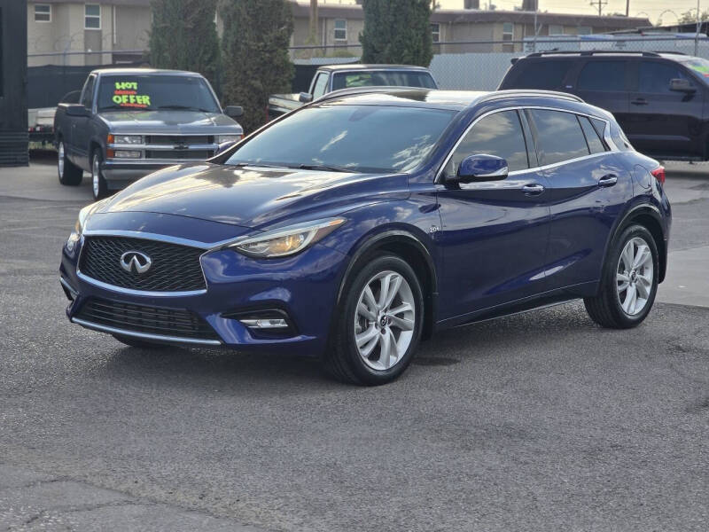 2018 Infiniti QX30 Premium