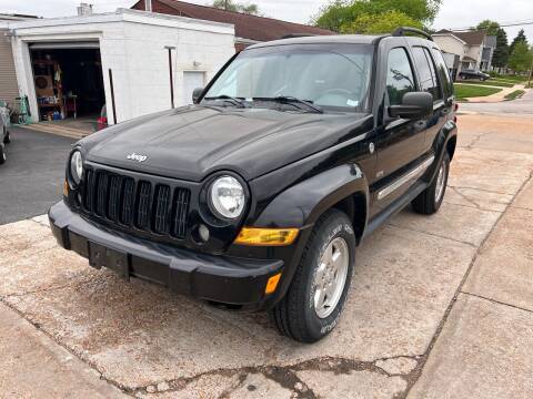 2006 Jeep Liberty for sale at Bogie's Motors in Saint Louis MO