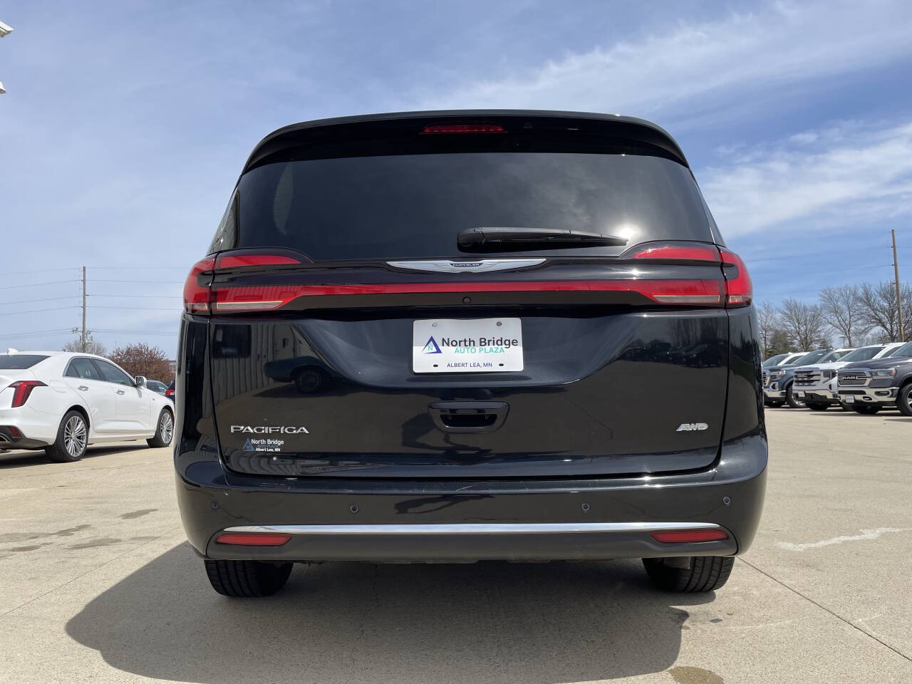 2021 Chrysler Pacifica Touring L photo 29