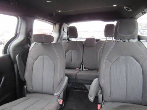 2023 Chrysler Pacifica Touring