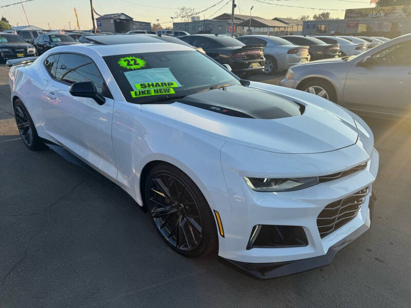 2022 Chevrolet Camaro ZL1's photo