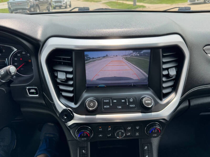 2017 GMC Acadia SLT-1