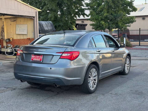2013 Chrysler 200 Limited
