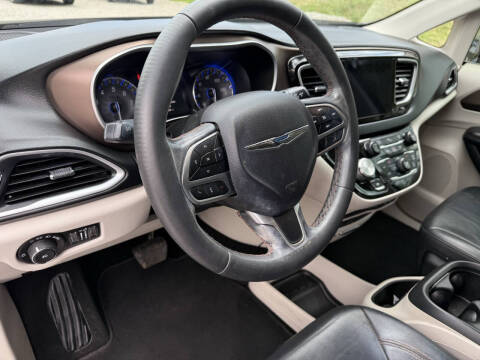 2018 Chrysler Pacifica Touring L Plus