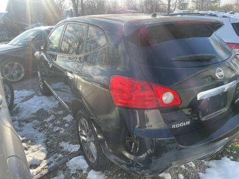 2011 Nissan Rogue S Krom