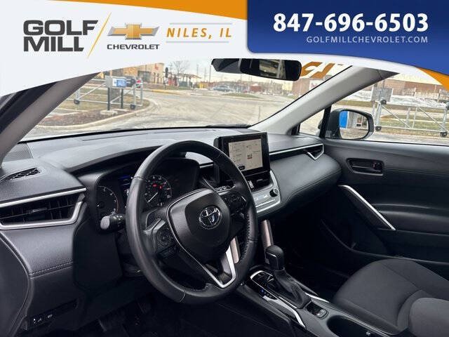 2025 Toyota Corolla Cross LE