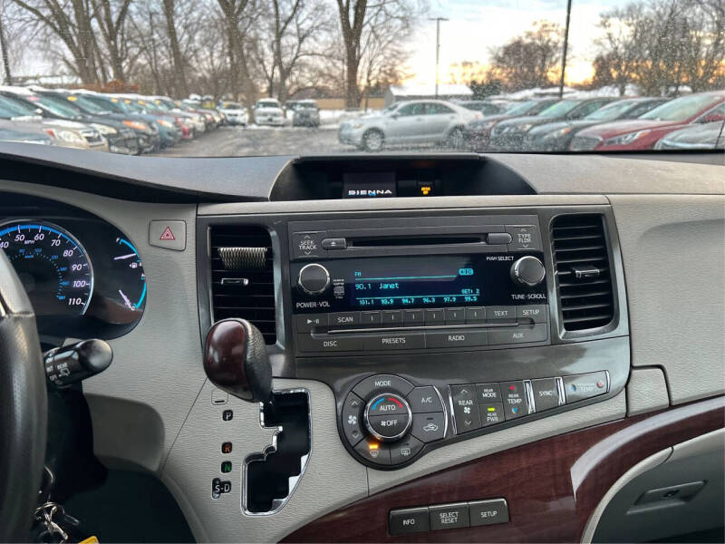 2012 Toyota Sienna