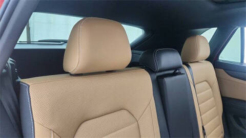 2025 Volkswagen Atlas Cross Sport SEL R-Line Black 4Motion