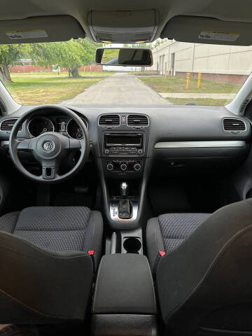 2014 Volkswagen Golf 2.5L PZEV
