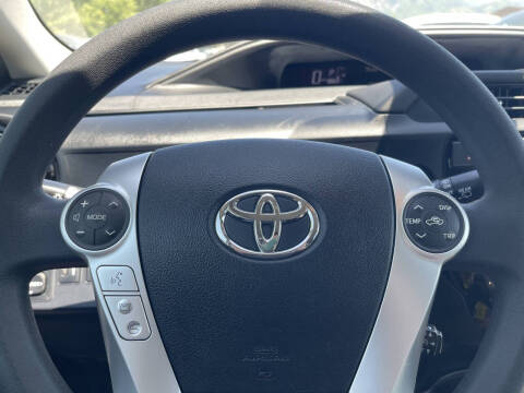 2017 Toyota Prius c Two