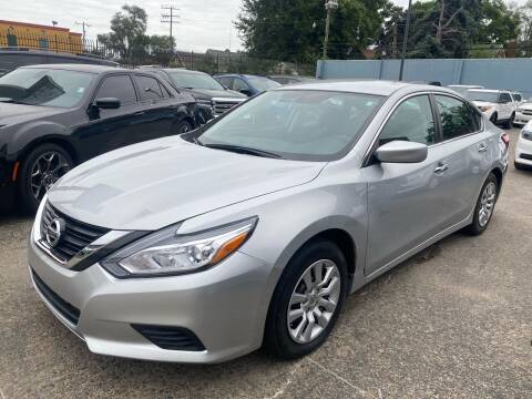 2017 Nissan Altima for sale at Gus's Used Auto Sales in Detroit MI