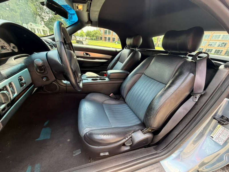 2005 Ford Thunderbird Deluxe