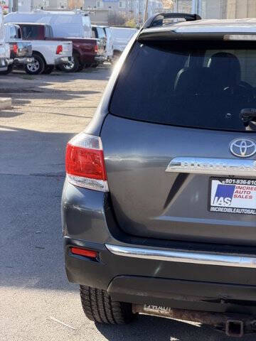 2012 Toyota Highlander SE