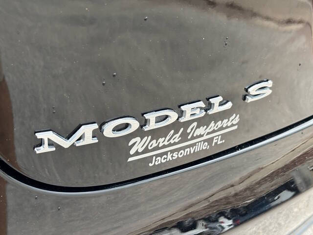2015 Tesla Model S 13