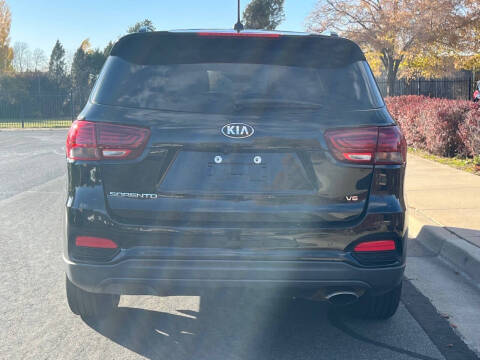 2019 Kia Sorento S V6