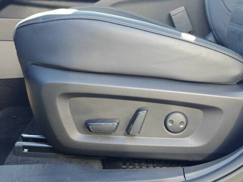 2025 Mitsubishi Outlander PHEV SE