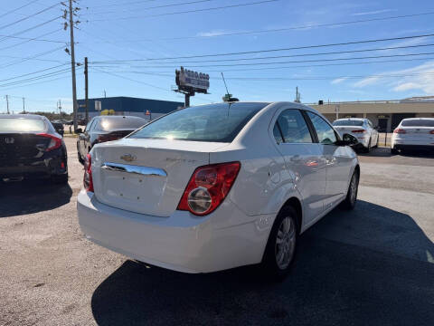 2016 Chevrolet Sonic LT Auto