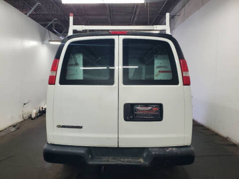 2017 Chevrolet Express 2500