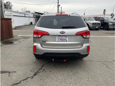 2014 Kia Sorento LX