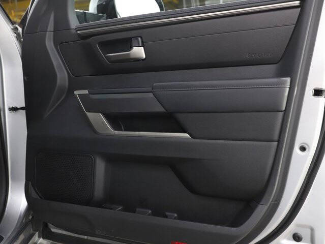 2025 Toyota Sequoia SR5