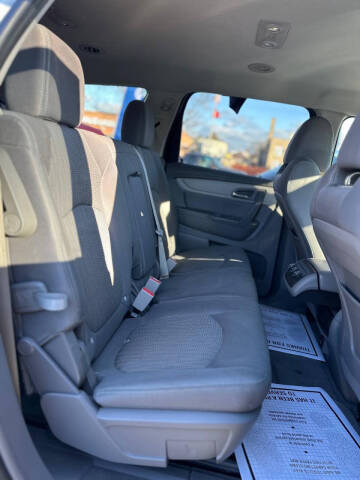2017 Chevrolet Traverse LS