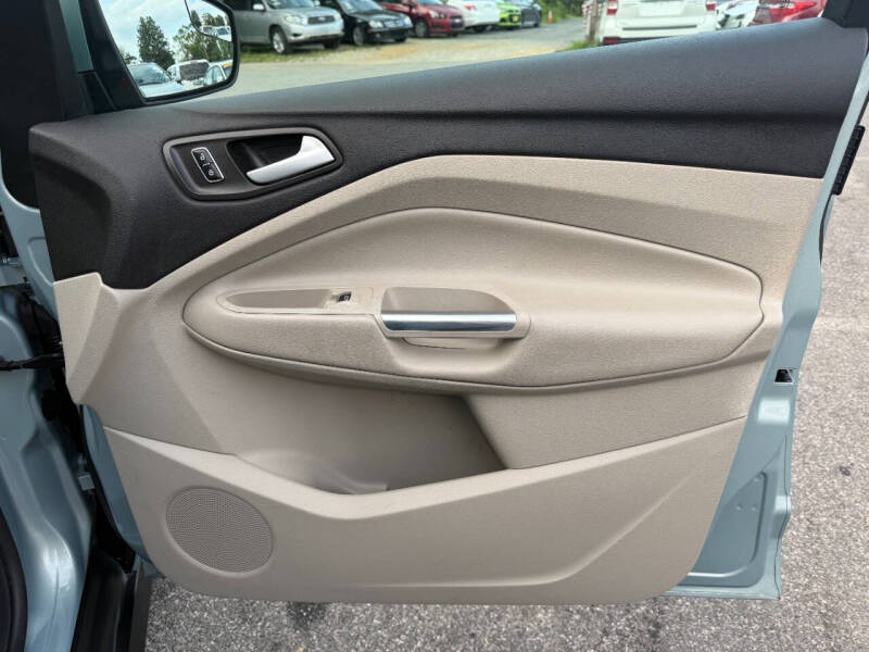 2013 Ford C-MAX Hybrid SE