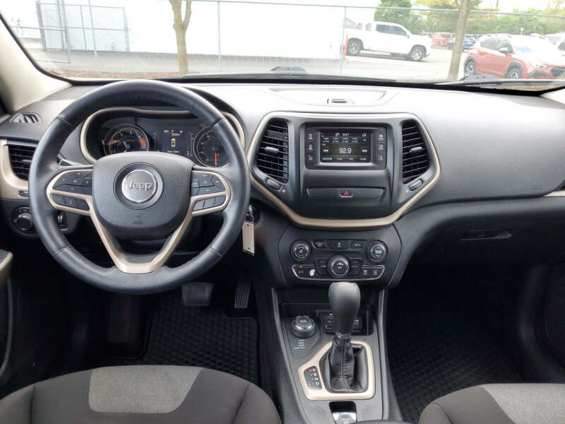 2017 Jeep Cherokee Sport Altitude