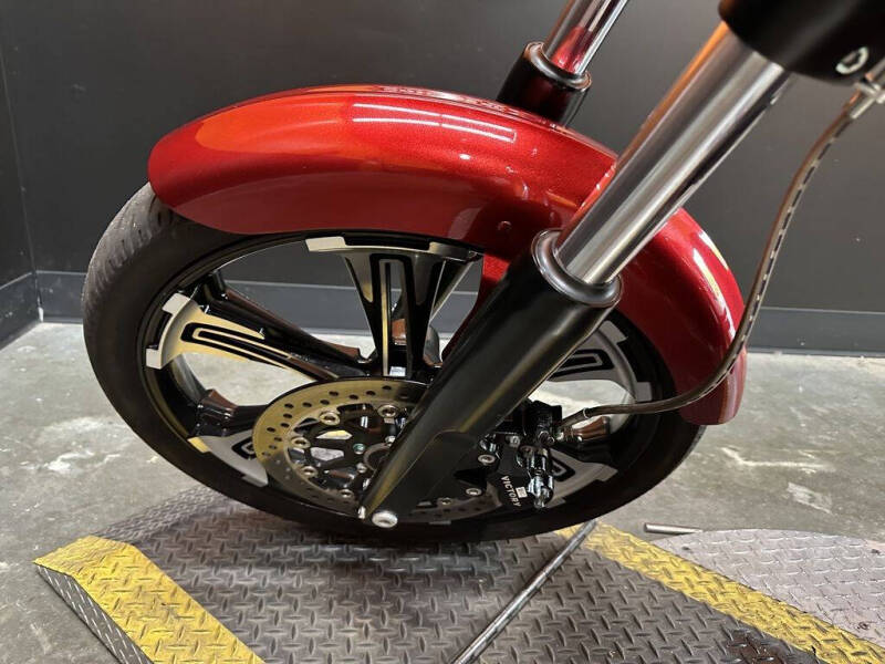 2016 Victory Vegas Sunset Red