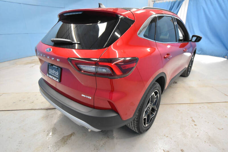 2026 Ford Escape Platinum