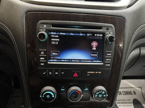 2017 Chevrolet Traverse LT