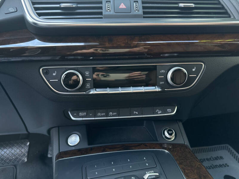 2018 Audi Q5 2.0T quattro Premium Plus