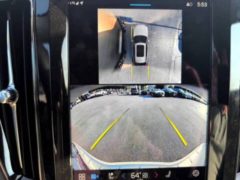 2025 Volvo XC60 T8 Plus Dark Theme