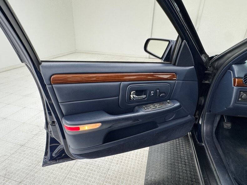 1997 Cadillac DeVille D'elegance