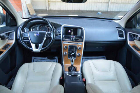 2017 Volvo XC60 T5 Inscription