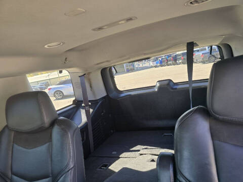 2017 Cadillac Escalade Luxury