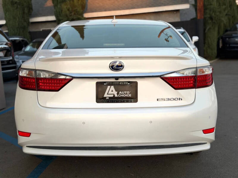 2014 Lexus ES 300h