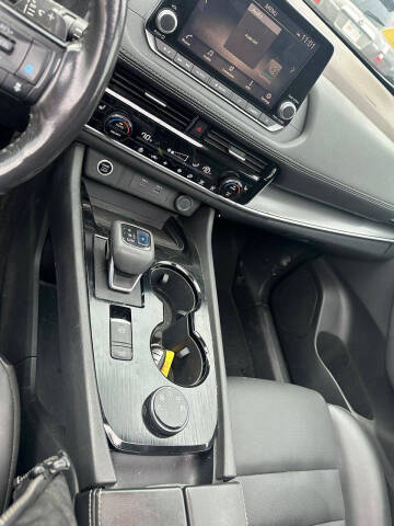 2021 Nissan Rogue SV