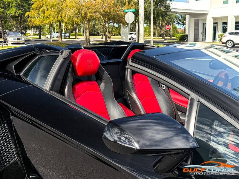 2016 Lamborghini Aventador LP 700-4