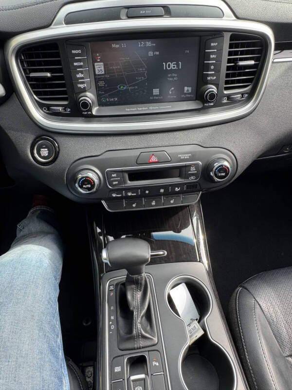 2019 Kia Sorento EX V6