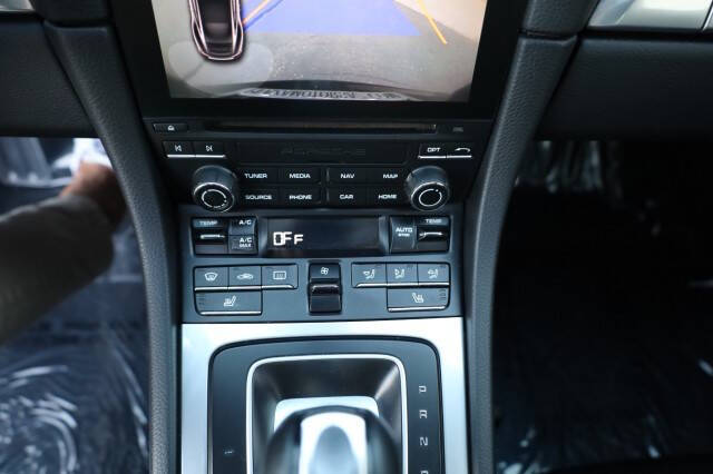 2017 Porsche 911 Carrera 4