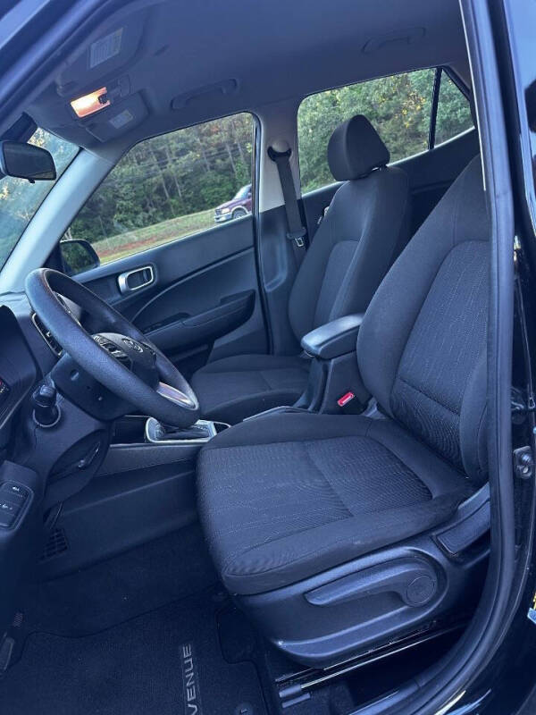 2023 Hyundai Venue SE