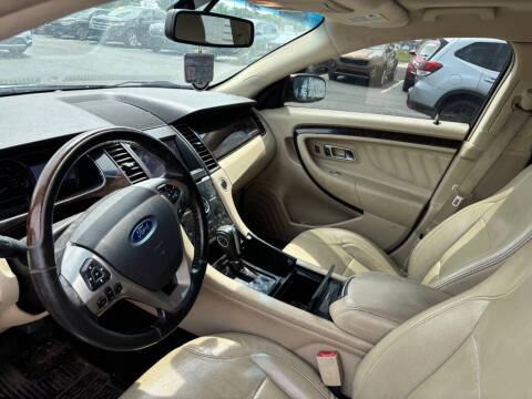 2013 Ford Taurus Limited