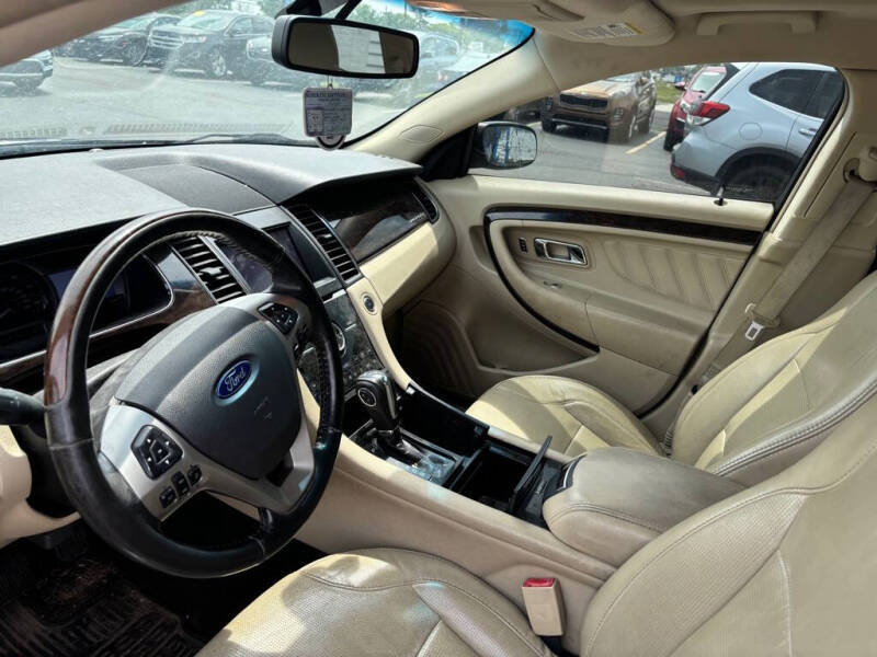 2013 Ford Taurus Limited