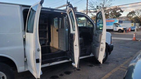 2017 GMC Savana 2500