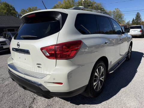 2018 Nissan Pathfinder SL