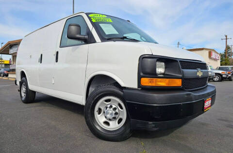 2017 Chevrolet Express 2500