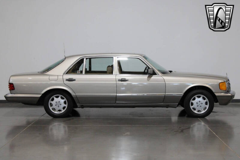 1988 Mercedes-Benz 560-Class 560 SEL