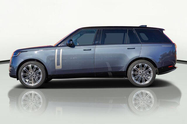 2025 Land Rover Range Rover P400 SE LWB