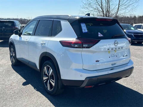 2025 Nissan Rogue SL